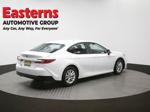 Used 2025 Toyota Camry LE FWD image 43