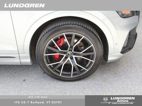 Used 2023 Audi Q8 Premium Plus w/ Premium Plus Package AWD/4WD image 16