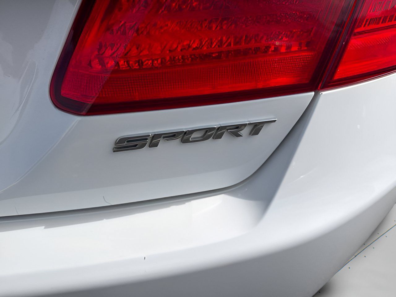 Used 2015 Honda Accord Sport image 13