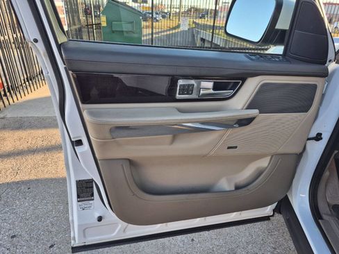 Used 2011 Land Rover Range Rover Sport HSE LUX image 11
