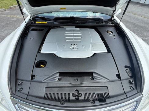 Used 2012 Lexus LS 460 w/ Comfort Pkg RWD image 26