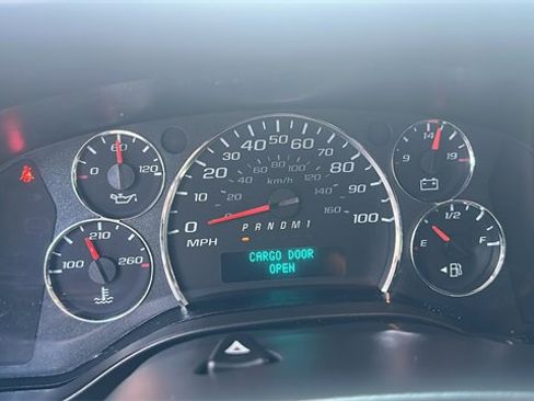 Used 2023 GMC Savana 2500 w/ Driver Convenience Package image 14