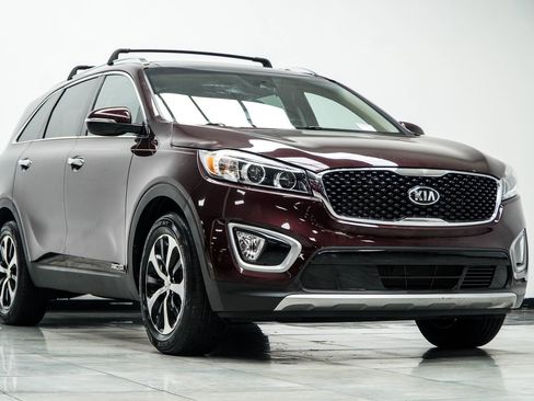 Used 2018 Kia Sorento EX w/ EX Advanced Touring Package AWD/4WD image 4
