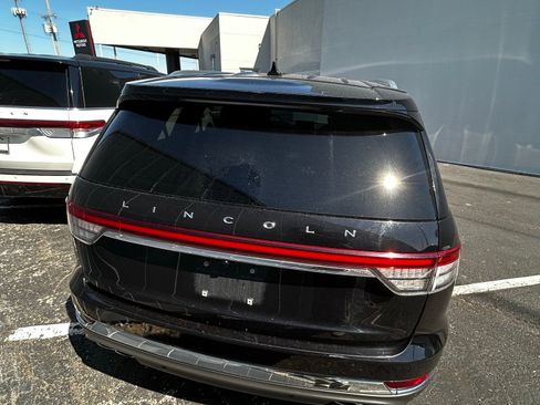 Used 2020 Lincoln Aviator Reserve w/ Elements Package Plus RWD image 3