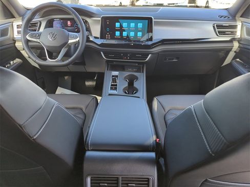 New 2026 Volkswagen Atlas Cross Sport SE image 23