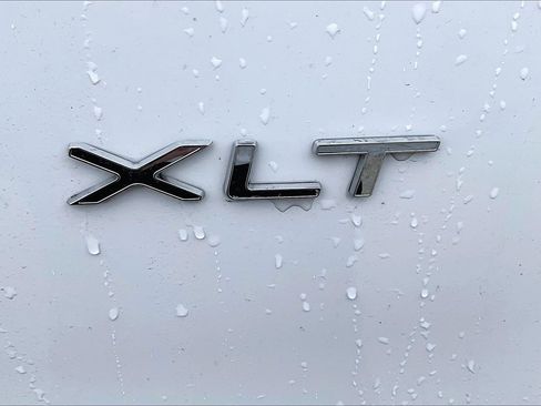 Used 2023 Ford Transit 350 XLT image 8