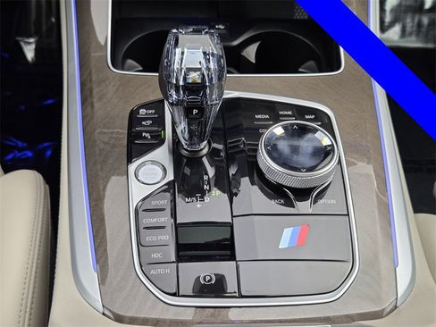 Used 2022 BMW X5 xDrive40i w/ M Sport Package image 41