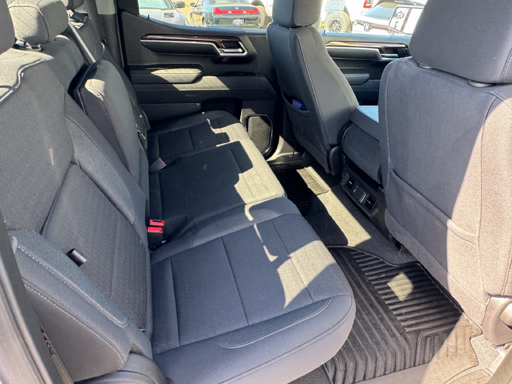 Used 2024 Chevrolet Silverado 1500 RST w/ LPO, Dark Essentials Package RWD image 4
