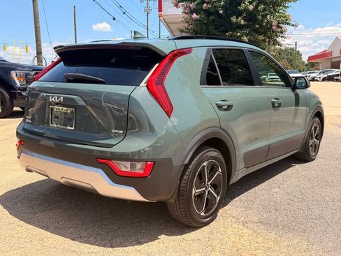 Certified 2023 Kia Niro EX FWD image 5