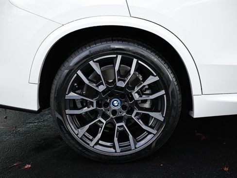 Used 2025 BMW X5 xDrive50e w/ Executive Package image 6