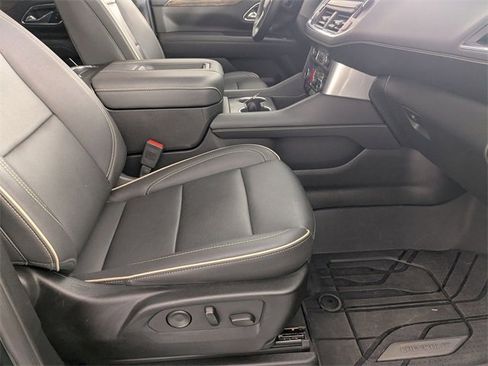 Certified 2024 Chevrolet Tahoe Premier w/ Premium Package 2 image 35