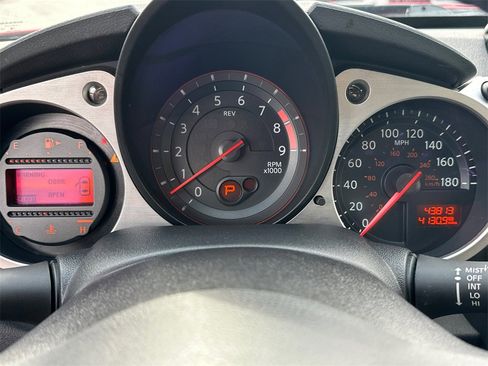 Used 2019 Nissan 370Z Touring image 23