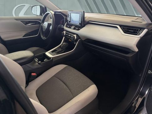 Used 2021 Toyota RAV4 XLE FWD image 24