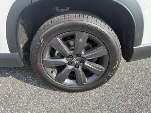Used 2026 Honda Pilot Sport image 23
