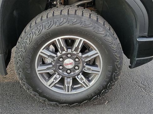 Used 2026 GMC Sierra 1500 AT4 w/ AT4 Premium Package image 7