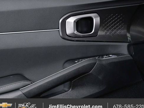 Used 2025 Kia Sorento S FWD image 6