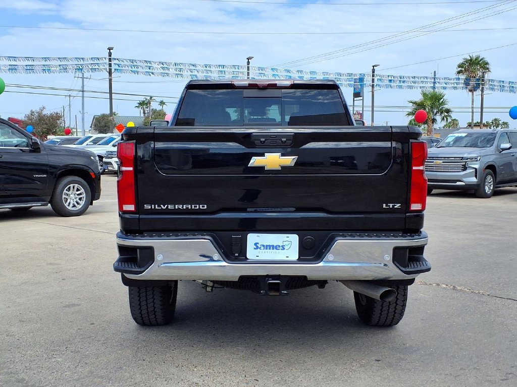 Used 2026 Chevrolet Silverado 2500 LTZ w/ LTZ Plus Package AWD/4WD image 7