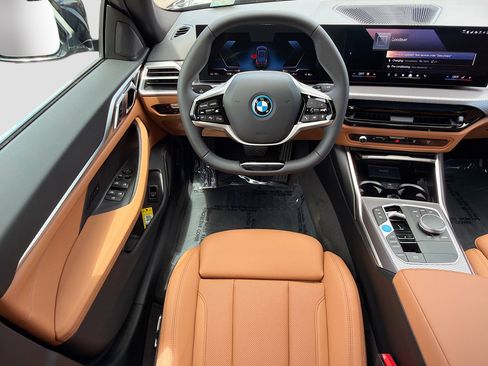 New 2026 BMW i4 eDrive40 w/ Parking Assistance Package image 16