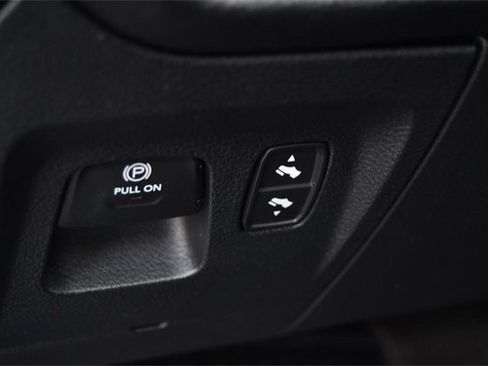 Used 2025 RAM 1500 Laramie image 14