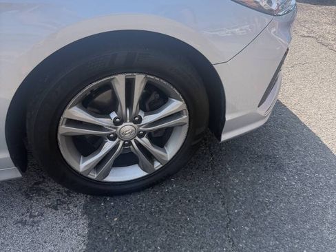Used 2018 Hyundai Sonata SEL w/ Cargo Package FWD image 9