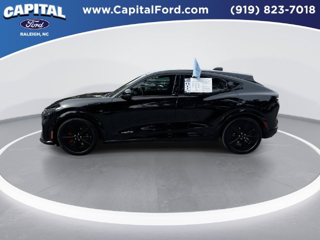 Certified 2025 Ford Mustang Mach-E GT AWD/4WD image 5
