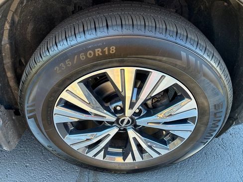 Certified 2023 Nissan Rogue SV AWD/4WD image 9