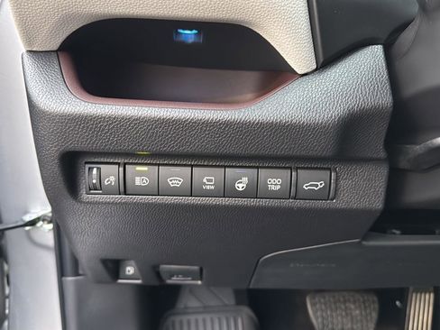 New 2025 Toyota RAV4 Limited image 21