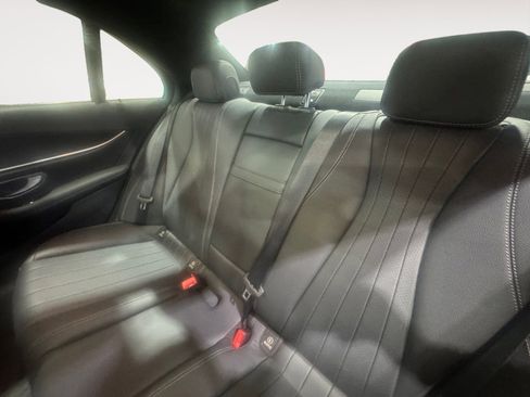 Used 2020 Mercedes-Benz E 350 4MATIC Sedan image 17