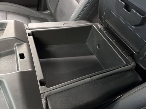 Used 2022 GMC Sierra 1500 SLT w/ X31 Off-Road Package image 30