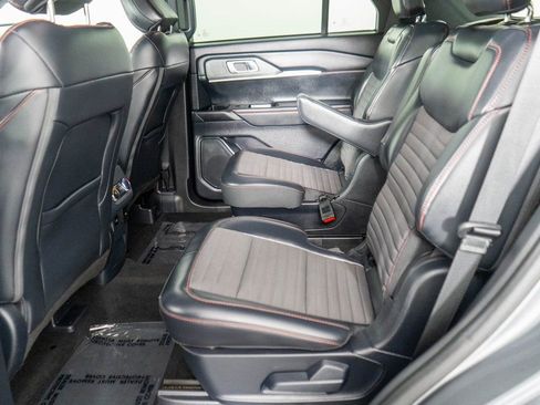 Used 2025 Ford Explorer ST-Line AWD/4WD image 11