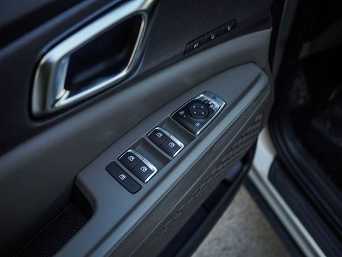 New 2026 Kia Carnival EX FWD image 20
