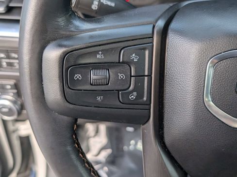 Used 2023 GMC Yukon XL AT4 w/ Technology Package AWD/4WD image 26