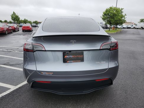 Used 2025 Tesla Model Y Performance AWD/4WD image 15
