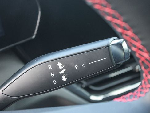 Used 2025 Chevrolet Equinox EV RS image 20