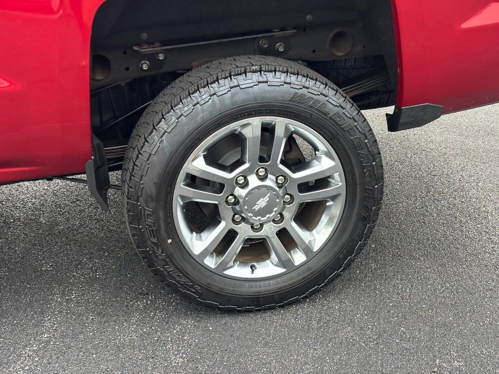 Used 2019 Chevrolet Silverado 2500 High Country w/ Duramax Plus Package AWD/4WD image 9