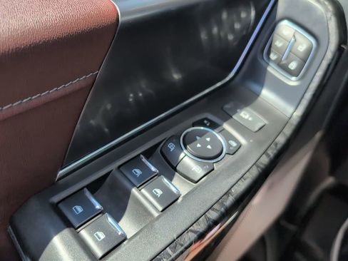 Used 2022 Ford F150 Lariat w/ Equipment Group 502A High image 24