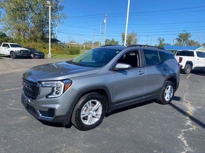Used 2023 GMC Terrain SLE w/ Driver Convenience Package