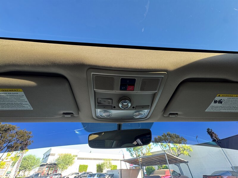 Used 2019 Volkswagen Beetle 2.0T SE FWD image 48