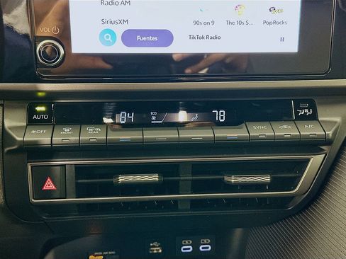 Certified 2025 Toyota Camry SE image 15