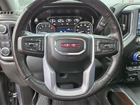Used 2022 GMC Sierra 1500 SLT w/ SLT Premium Plus Package image 22
