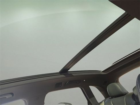 Used 2020 Audi SQ5 Premium Plus w/ Premium Plus Package image 21