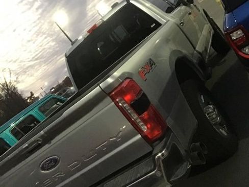 Used 2023 Ford F350 Lariat w/ Lariat Ultimate Package image 3