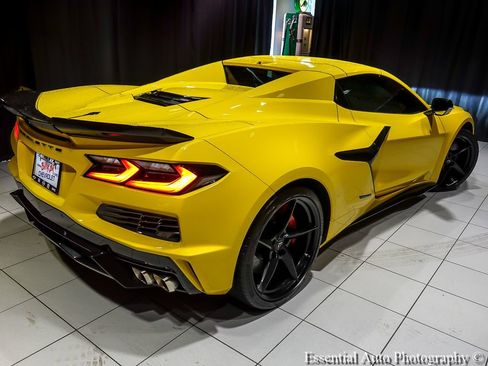 Used 2025 Chevrolet Corvette E-Ray w/ ZER Performance Package AWD/4WD image 10
