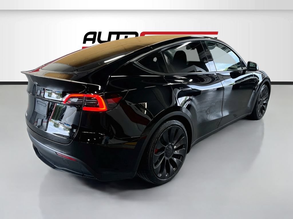 Used 2024 Tesla Model Y Performance AWD/4WD image 7