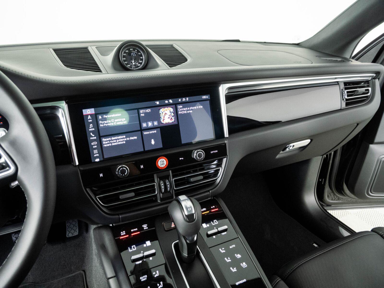 New 2026 Porsche Macan S AWD/4WD image 13