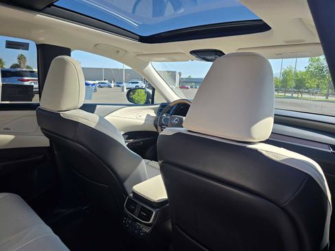 New 2026 Lexus RX 450h Luxury image 15