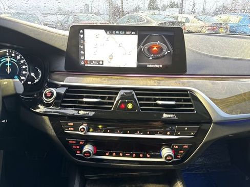 Used 2018 BMW 530e 530e iPerformance image 33