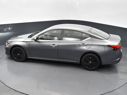 Used 2024 Nissan Altima 2.5 S image 47