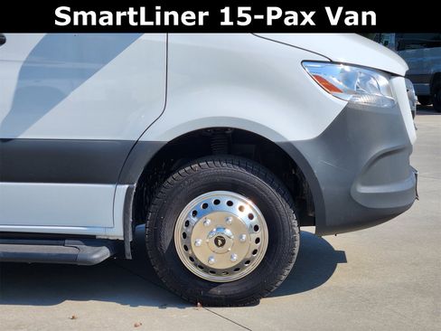 Used 2024 Mercedes-Benz Sprinter 3500 image 10