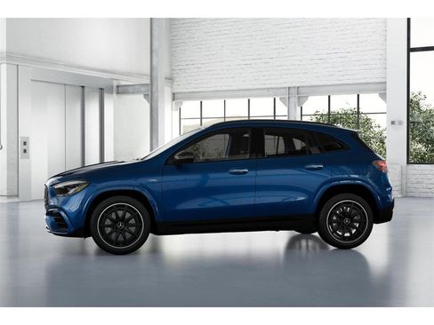 New 2025 Mercedes-Benz GLA 35 AMG 4MATIC image 38